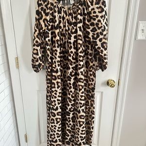 H&M small cheetah print maxi dress with belt made in China boat neck worn twice